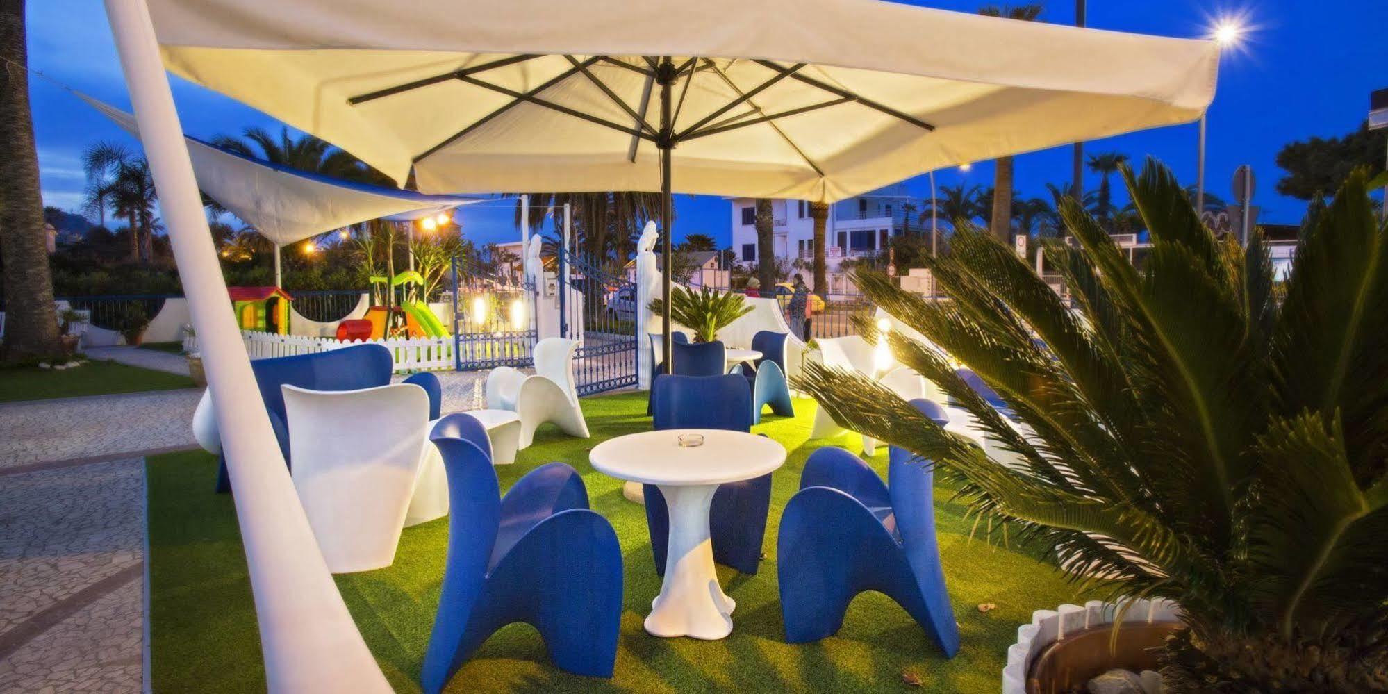 Hotel Ambassador 3*